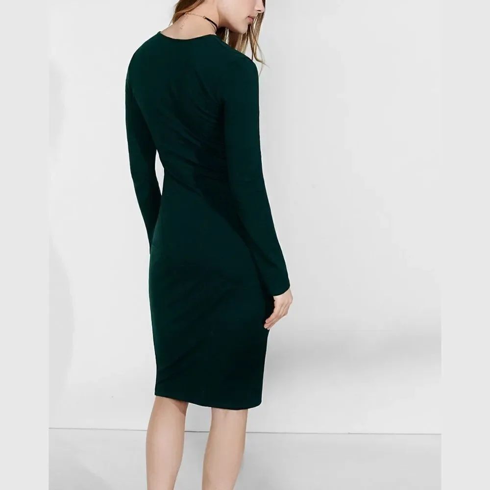 ✨ DEEP V-NECK SHEATH DRESS✨ - Picture 3 of 8